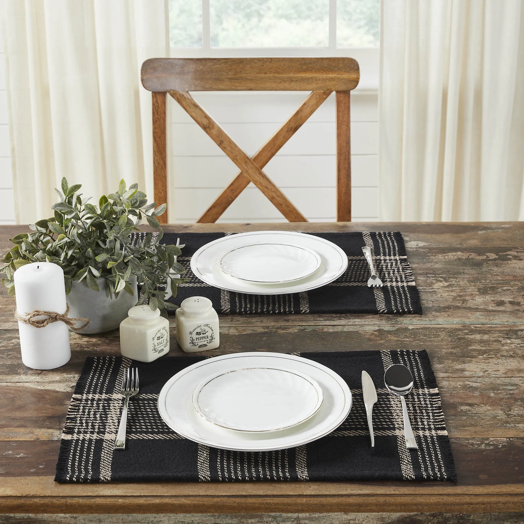 Eston Black Tan Plaid Placemat Set of 2 13x19