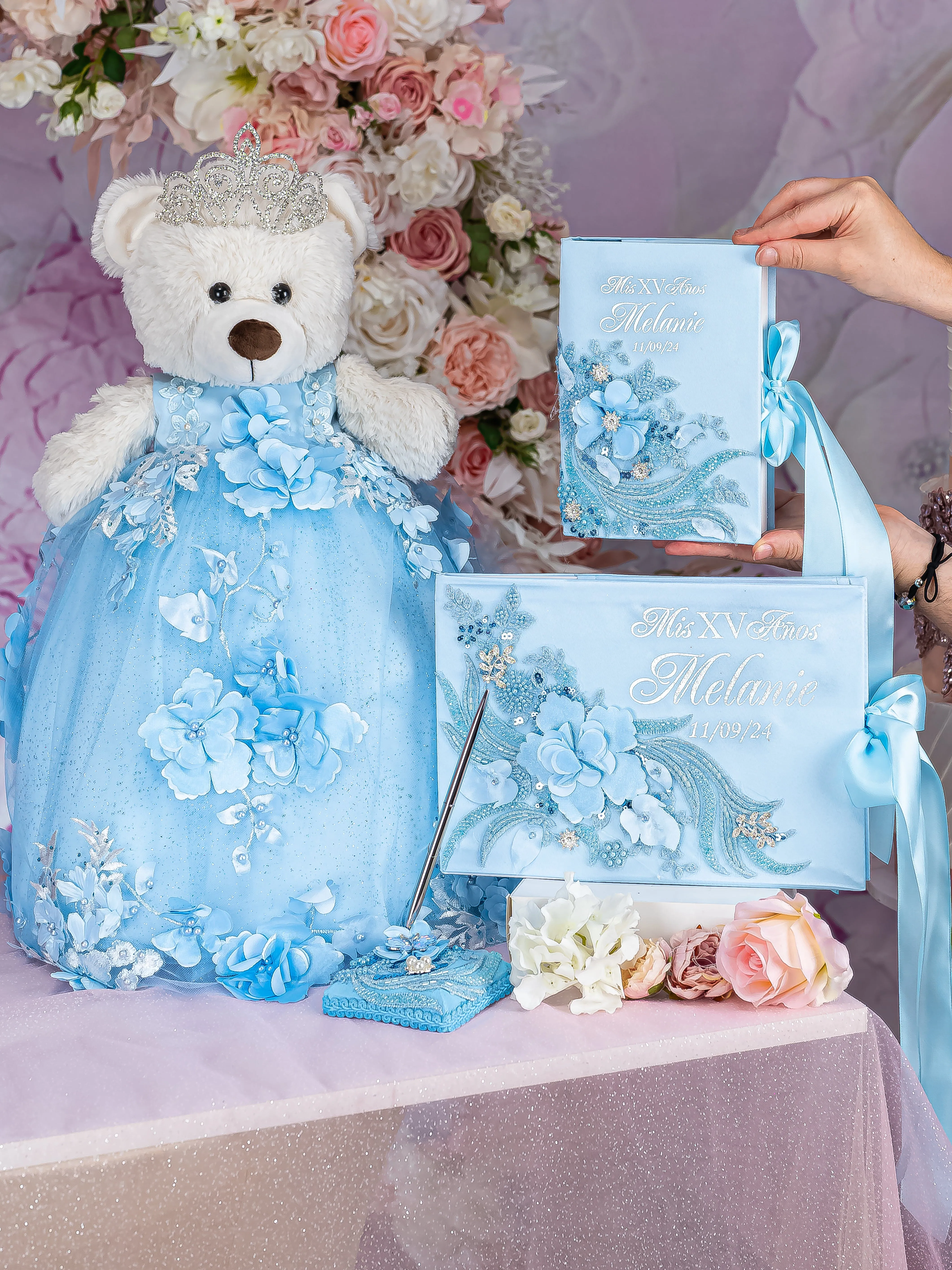 Light blue Quinceañera Biblia (English version)